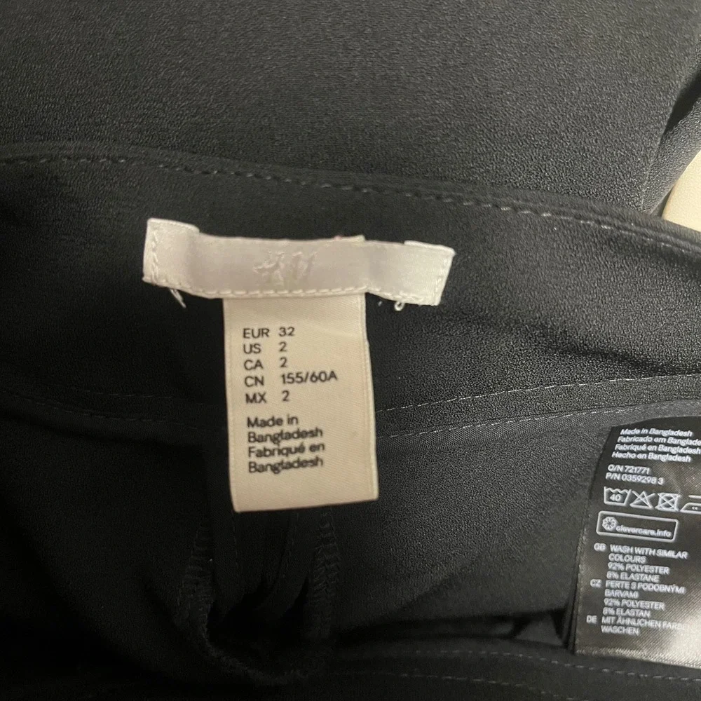 H&M Black and Cream Wide Leg Tuxedo Stripe Dress Pants - Picture 7 of 7